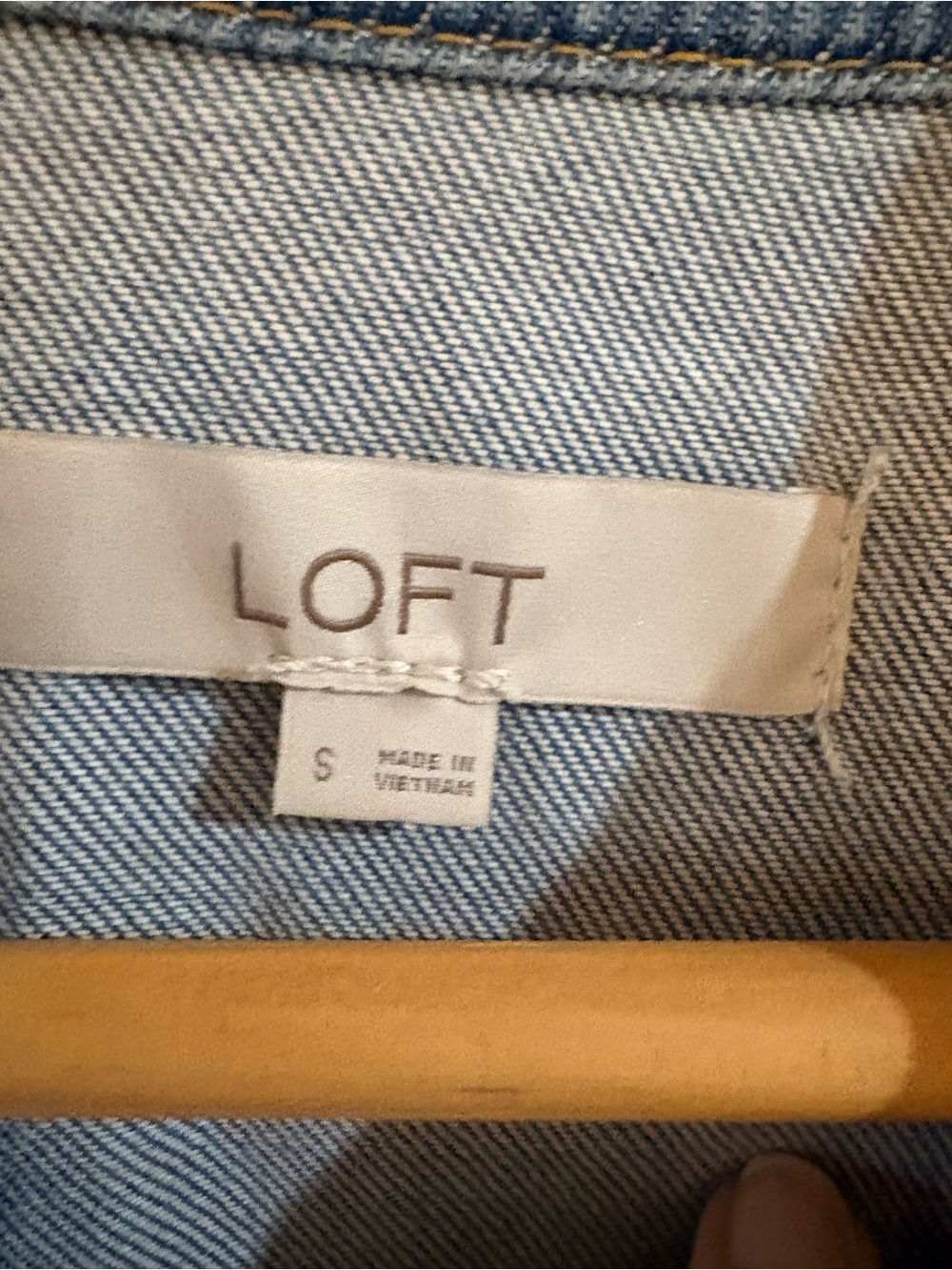 Loft Denim Ruffle Yoke Button Down Too - Blue size small #1201 - Picture 5 of 7